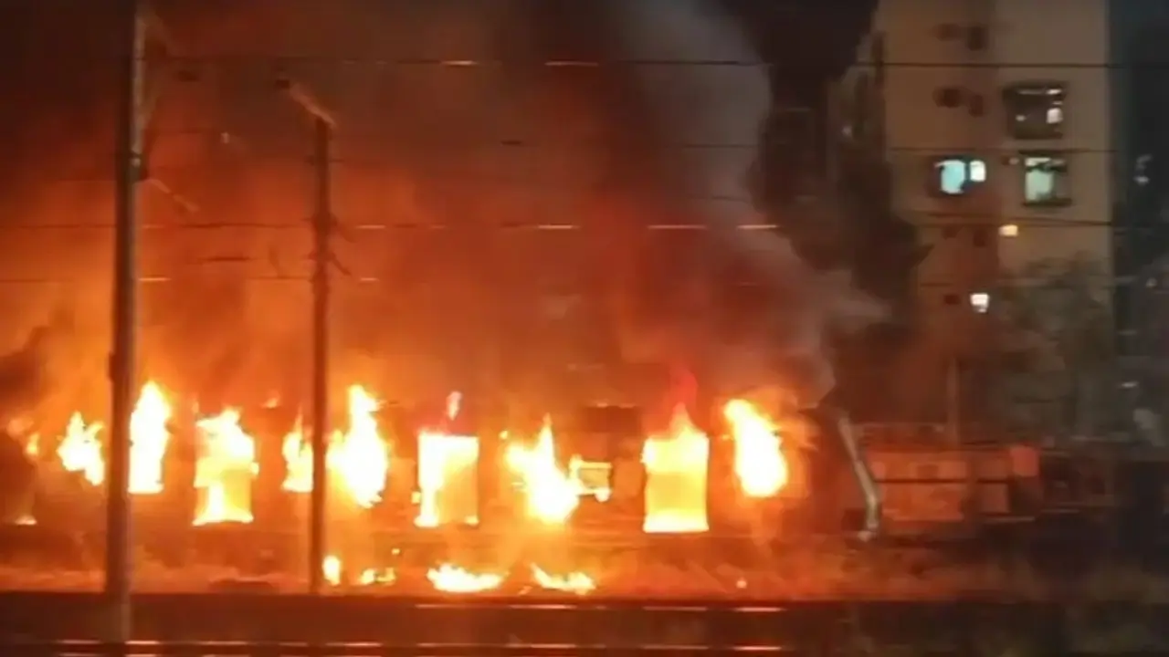 Fire in Jaynagar-Udhna Express coach at Madhubani station; no casualties, probe ordered Representational Image. File Pic